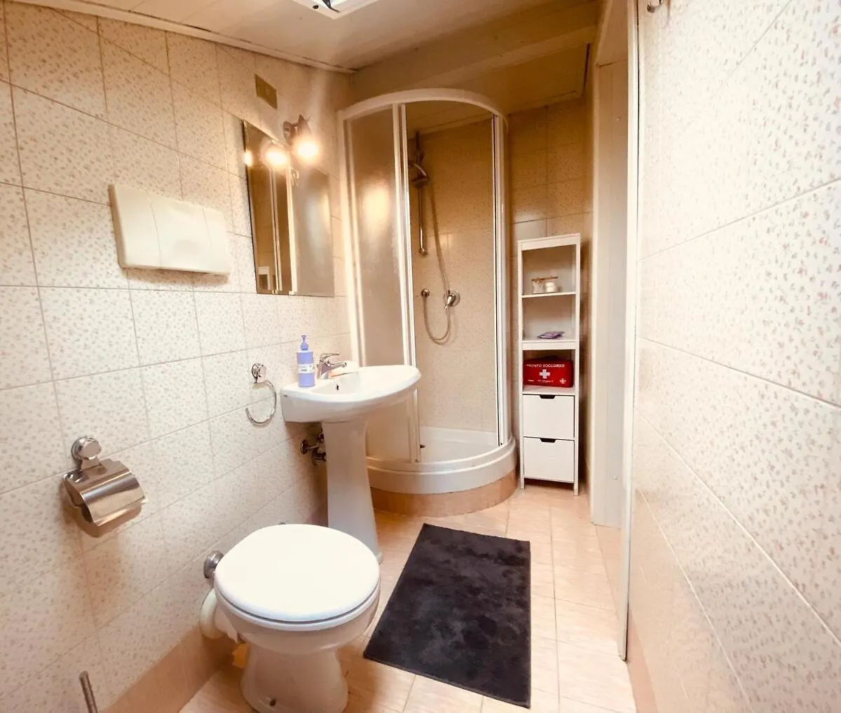 Comfortable Home 6 Min From Central Station Milan 0*,
