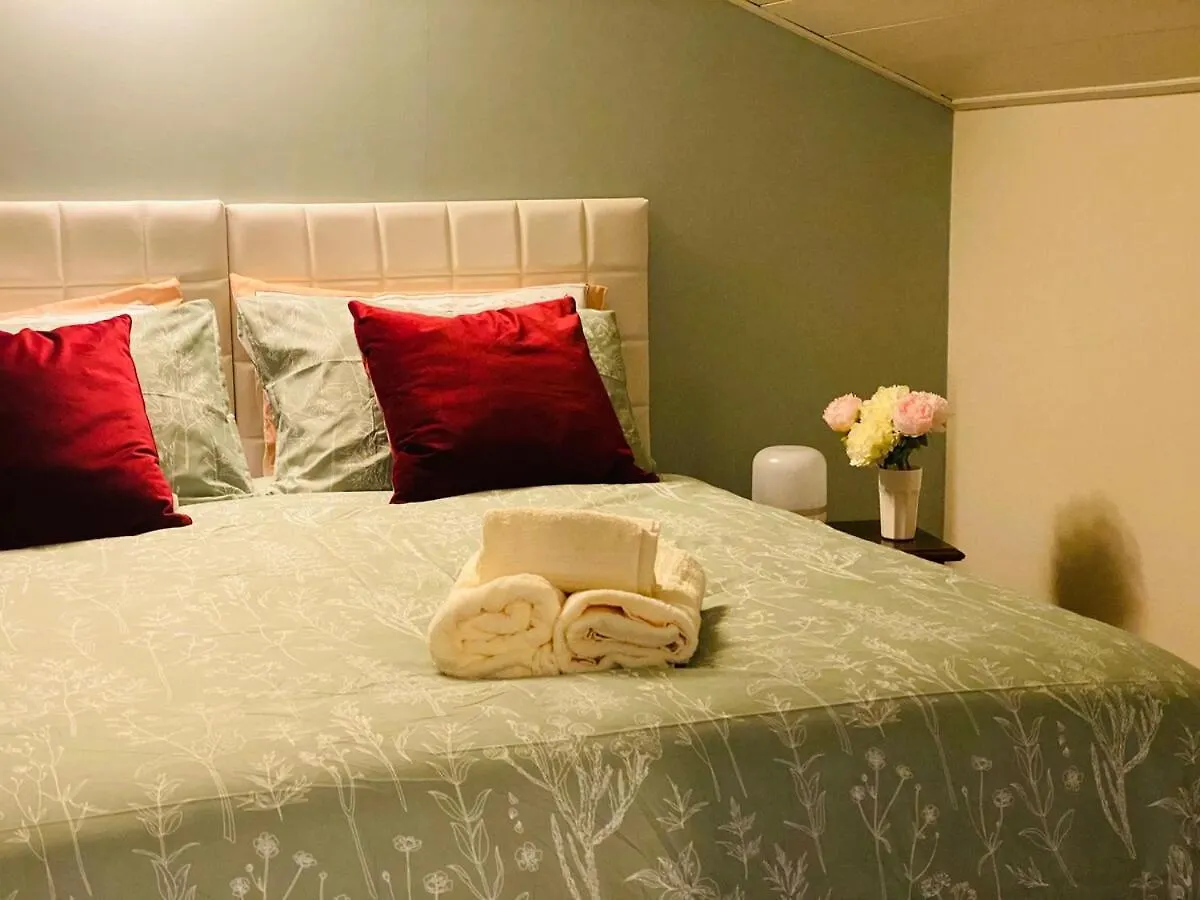Apartment Comfortable Home 6 Min From Central Station Milan Italy