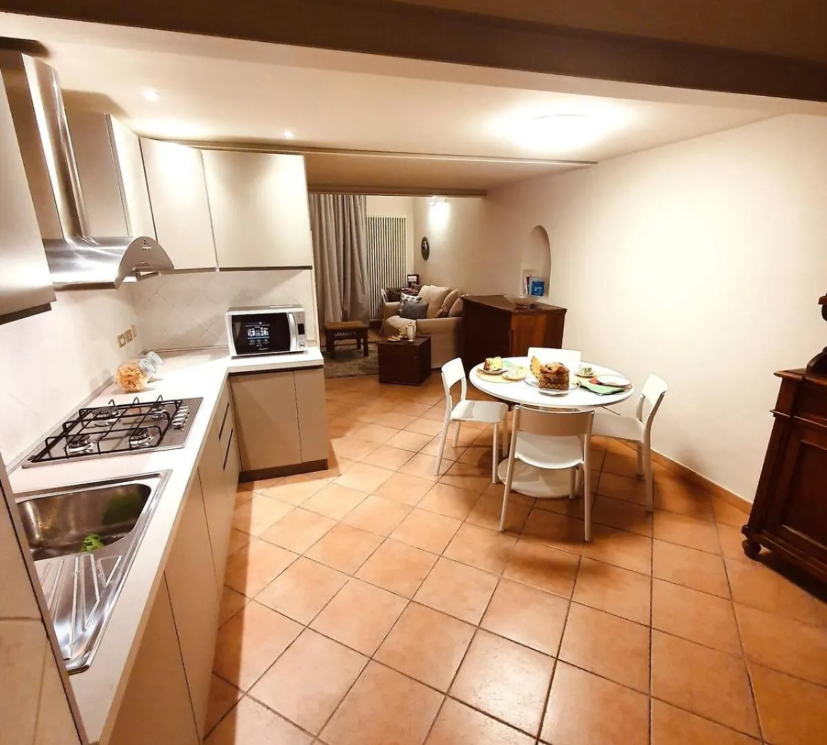 Apartment Comfortable Home 6 Min From Central Station Milan